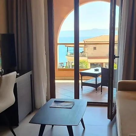 Blue Bay Halkidiki Hotel Afytos Exterior photo
