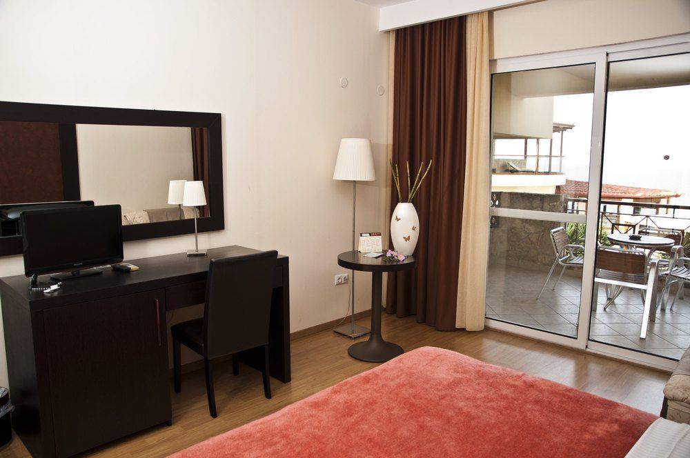 酒店 Blue Bay Halkidiki 4*